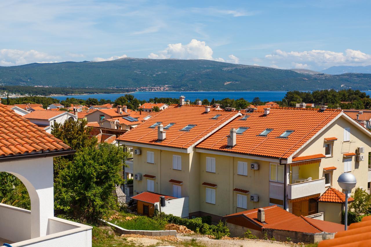 Apartments Vlado クルク エクステリア 写真